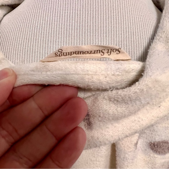 Soft Surroundings Floral Blouse H5 - Picture 4 of 4